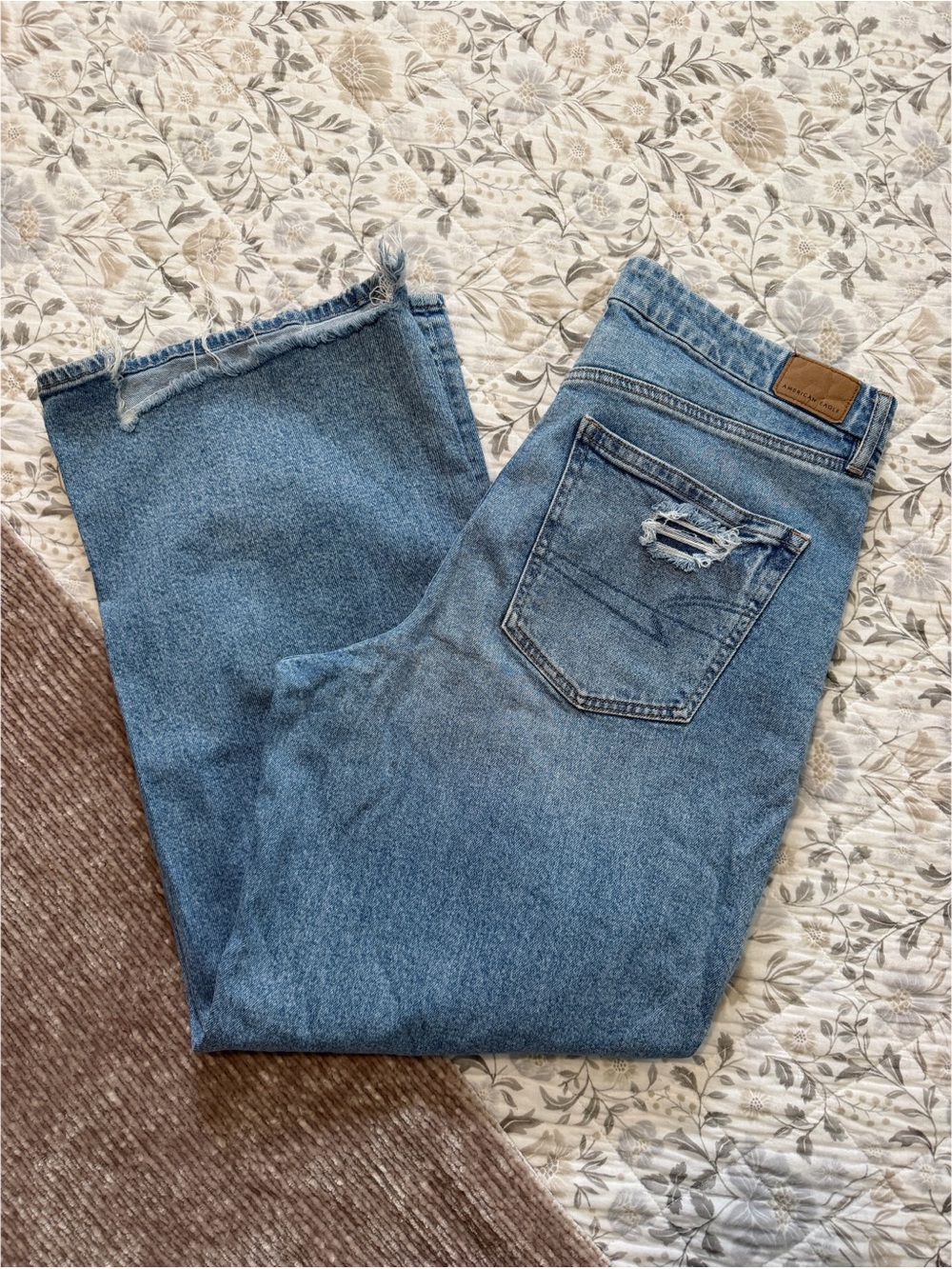 AE Curvy Super High-Rise Baggy Straight Jeans - 14 - EUC!